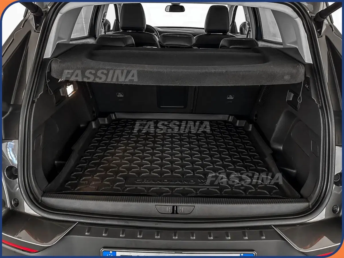 Opel Grandland X usata a Milano (12)