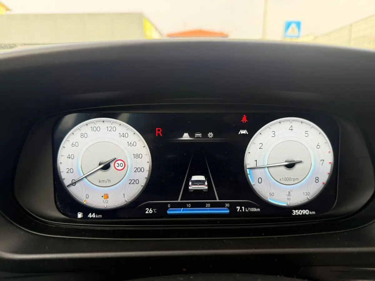 Hyundai i20 usata a Massa-Carrara (9)