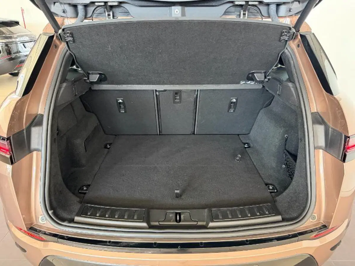 Land Rover Range Rover Evoque usata a Venezia (12)