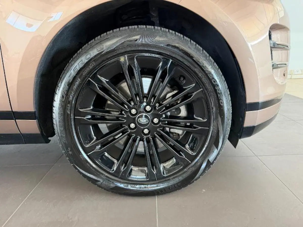 Land Rover Range Rover Evoque usata a Venezia (9)