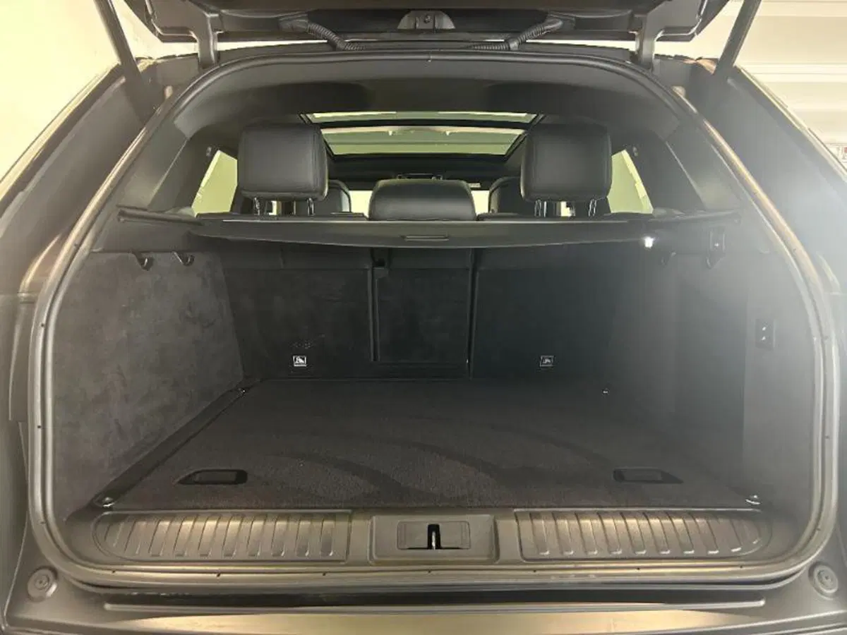 Land Rover Range Rover Sport usata a Venezia (13)