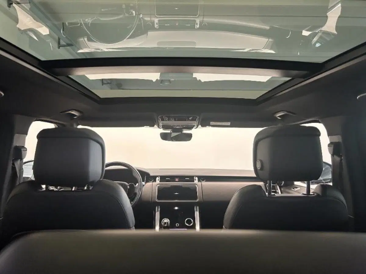 Land Rover Range Rover Sport usata a Venezia (14)