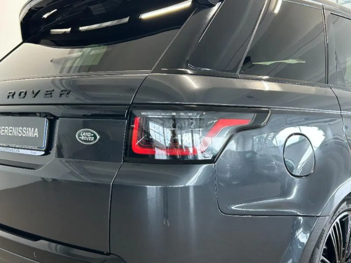 Land Rover Range Rover Sport usata a Venezia (7)