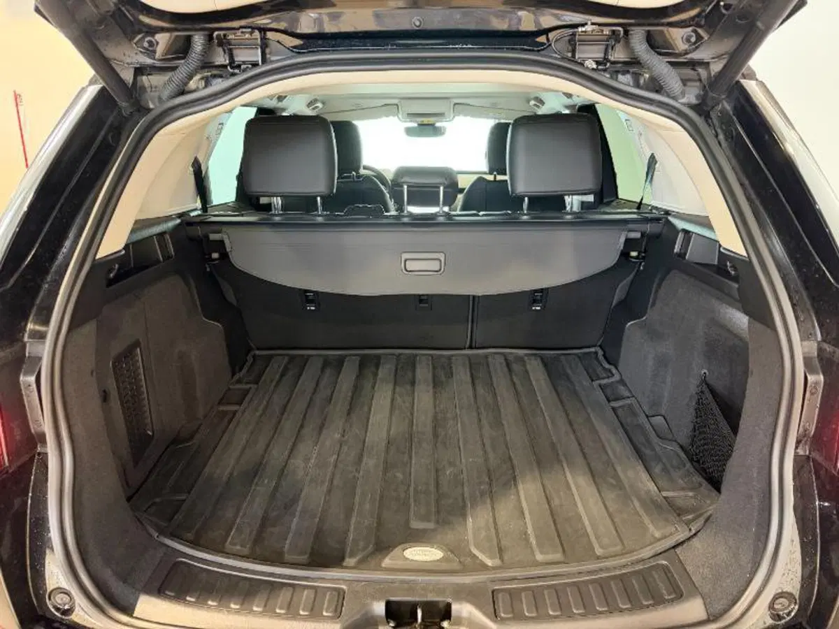Land Rover Discovery Sport usata a Venezia (14)