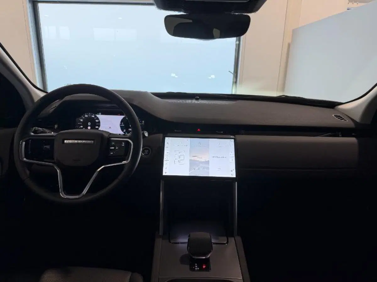 Land Rover Discovery Sport usata a Venezia (17)
