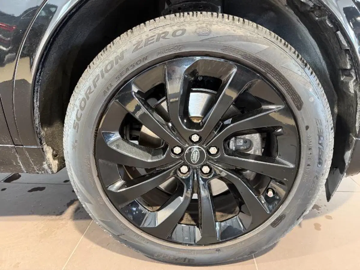 Land Rover Discovery Sport usata a Venezia (9)