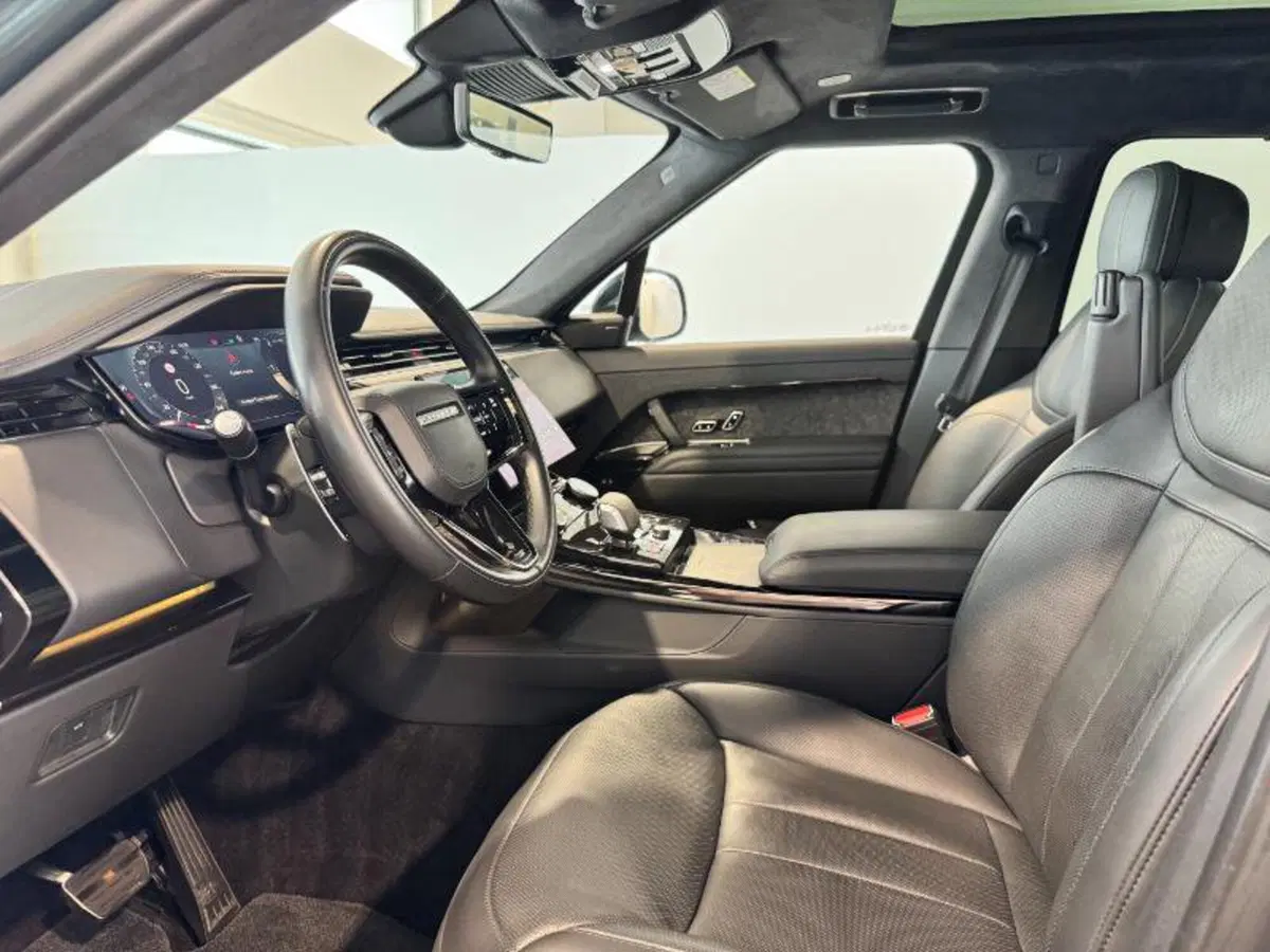 Land Rover Range Rover Sport usata a Venezia (12)