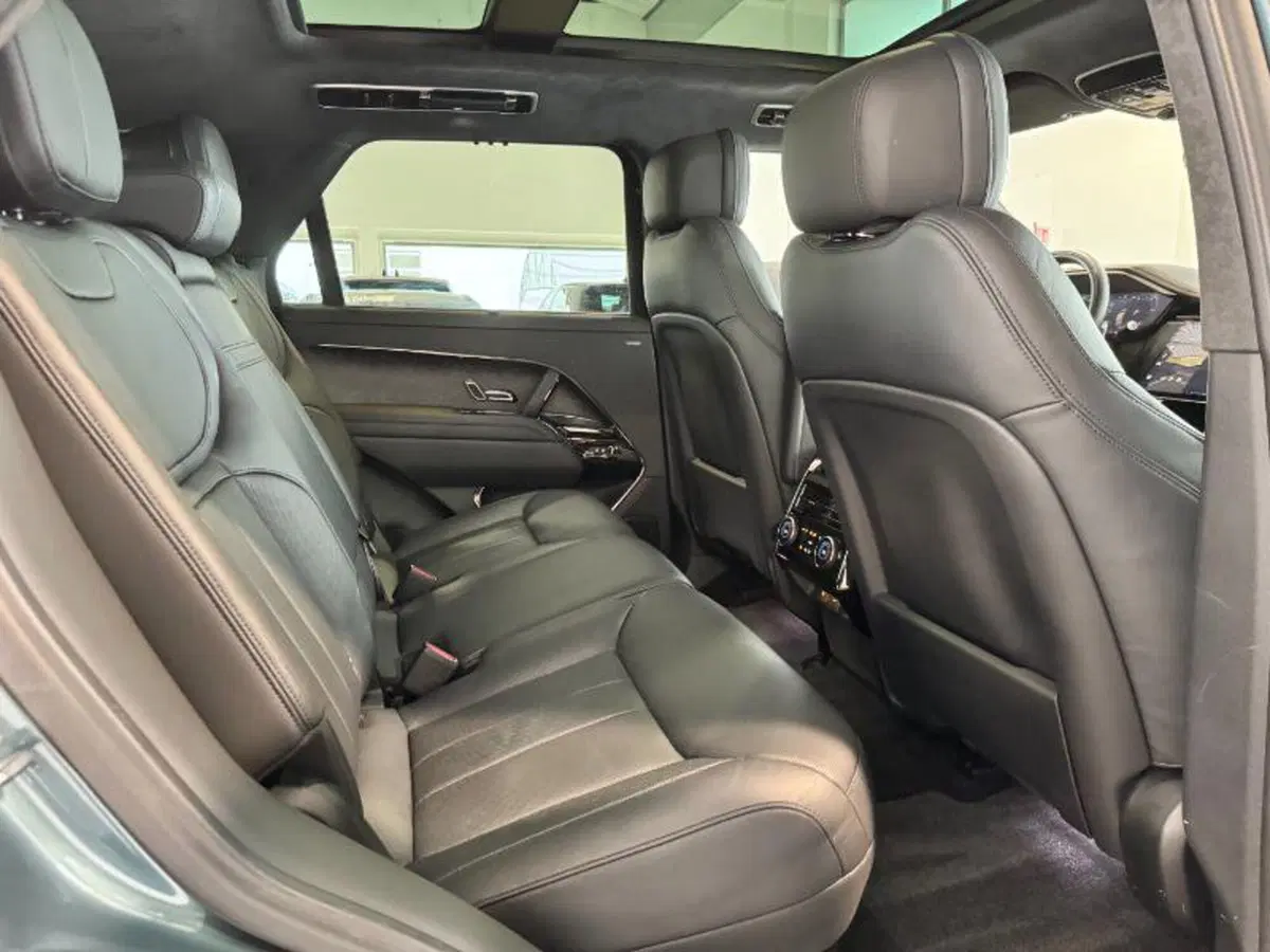 Land Rover Range Rover Sport usata a Venezia (16)