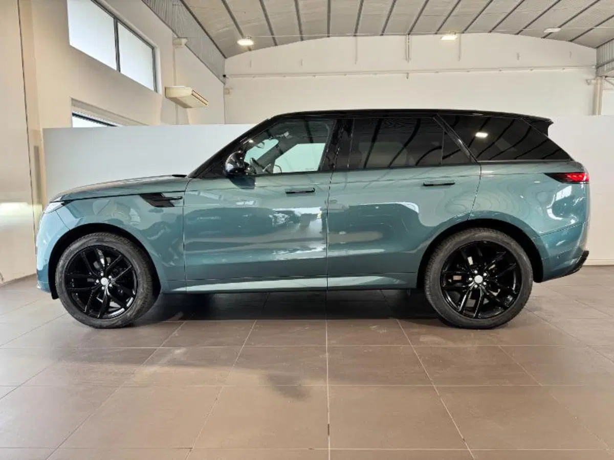 Land Rover Range Rover Sport usata a Venezia (2)