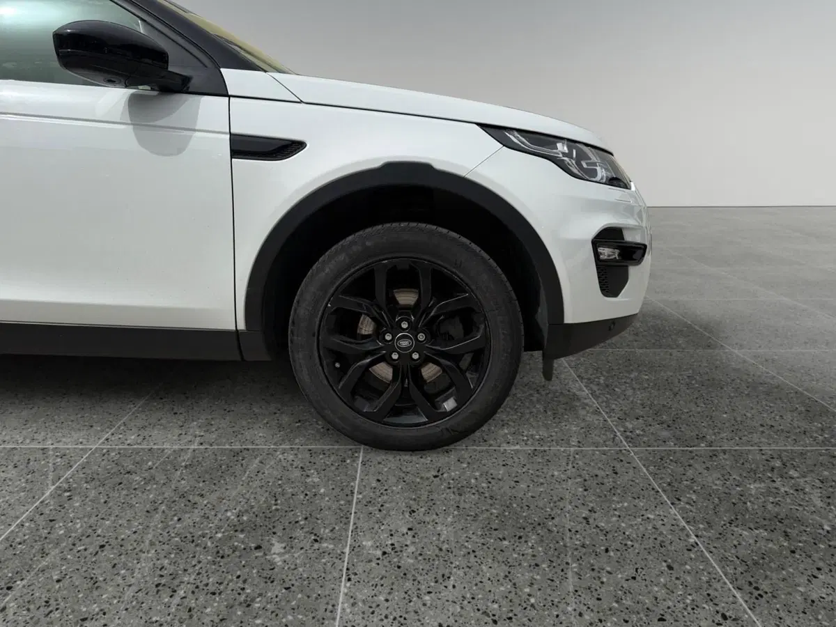 Land Rover Discovery Sport usata a Trento (9)