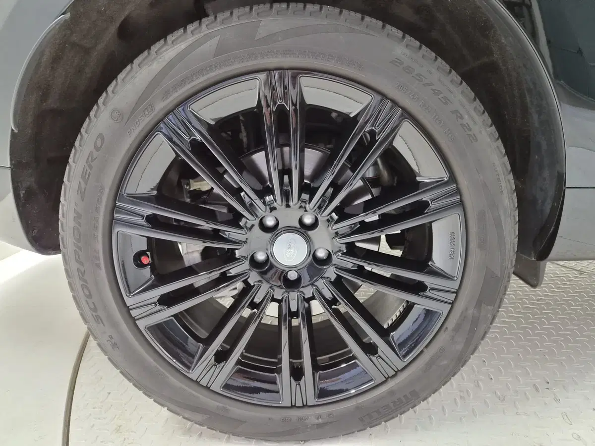 Land Rover Range Rover usata a Bergamo (9)
