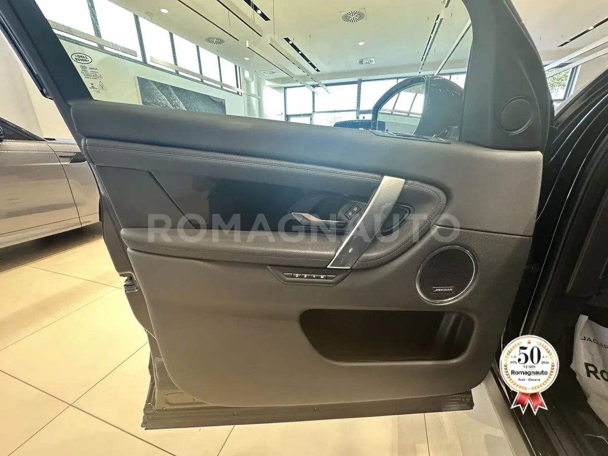 Land Rover Discovery Sport usata a Forlì-Cesena (15)
