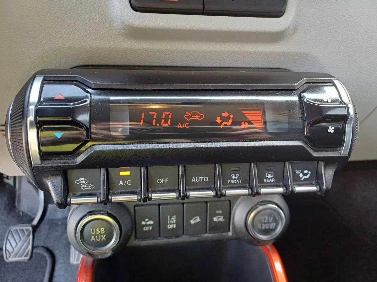 Suzuki Ignis usata a Modena (17)