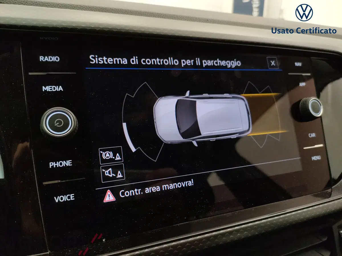 Volkswagen T-Cross usata a Varese (16)