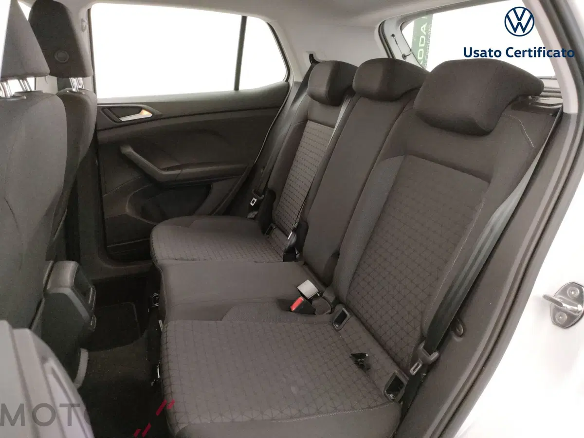Volkswagen T-Cross usata a Varese (7)