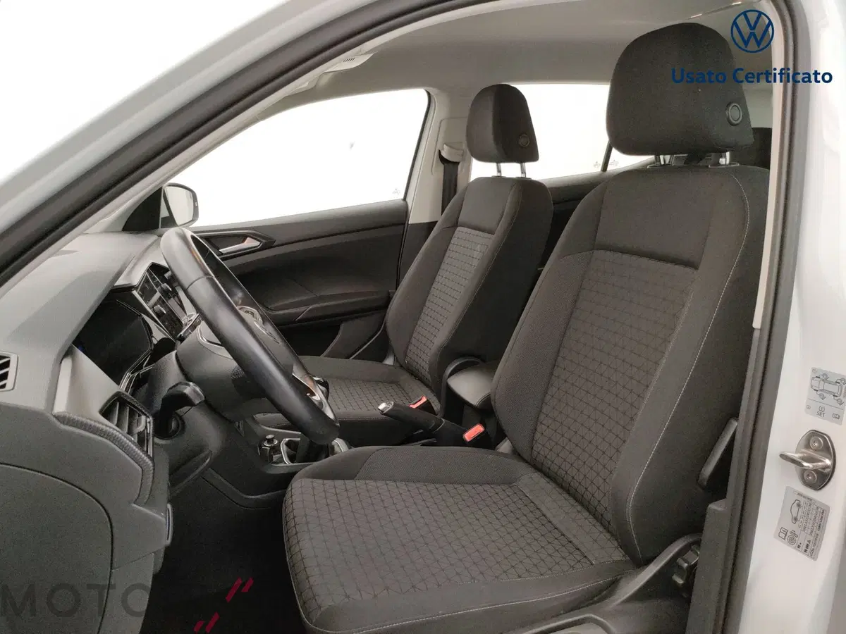 Volkswagen T-Cross usata a Varese (8)