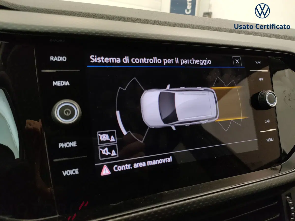 Volkswagen T-Cross usata a Varese (16)