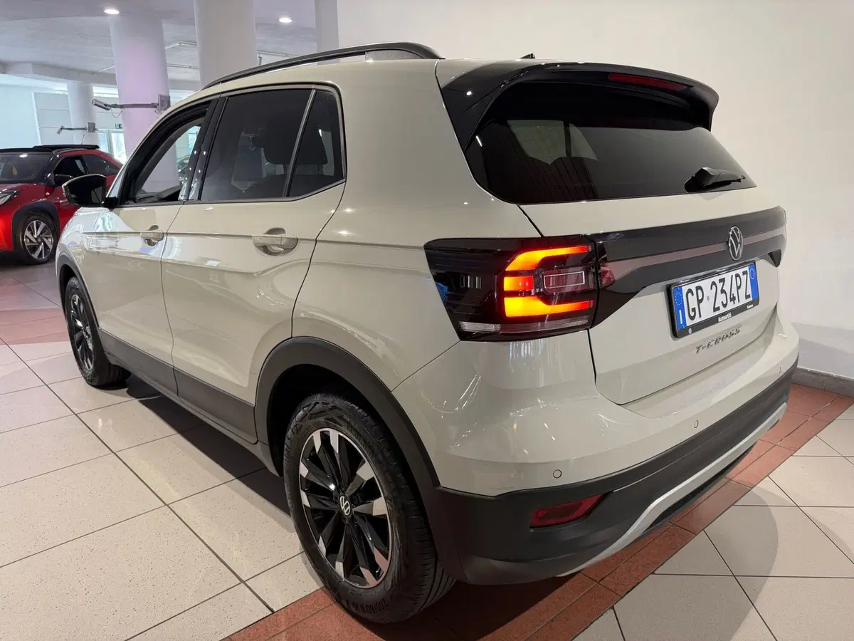 Volkswagen T-Cross usata a Genova (3)