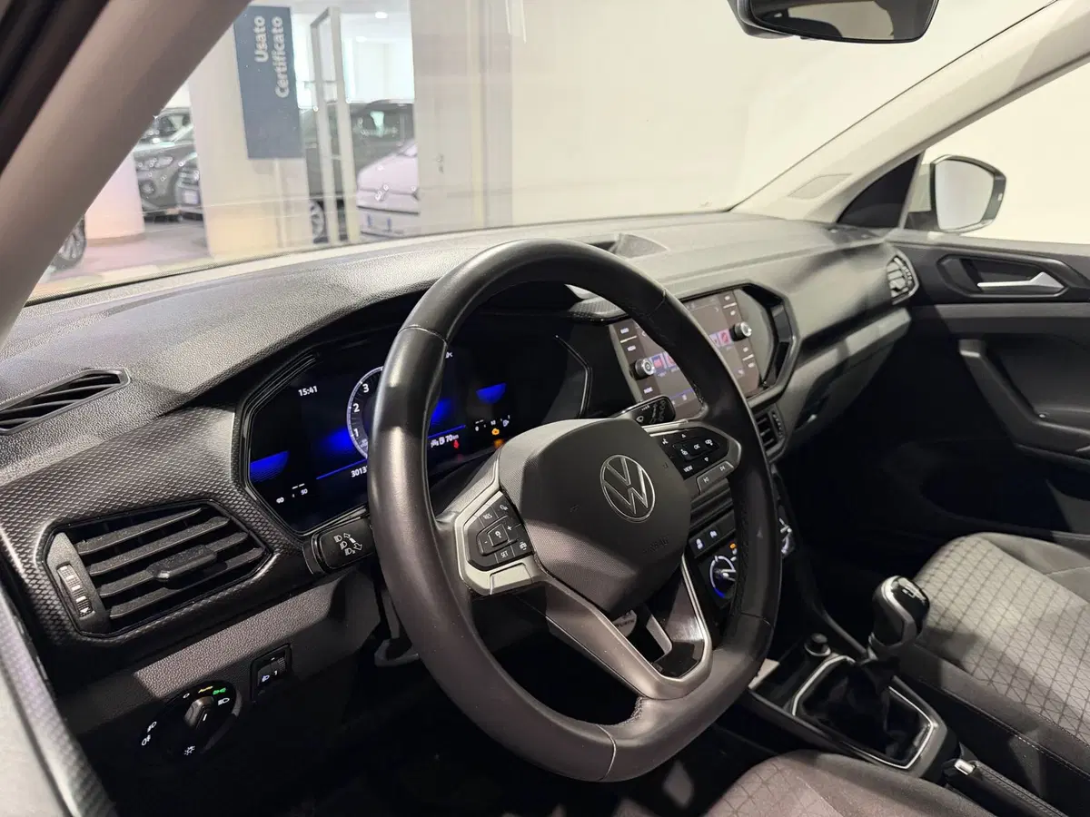 Volkswagen T-Cross usata a Genova (8)