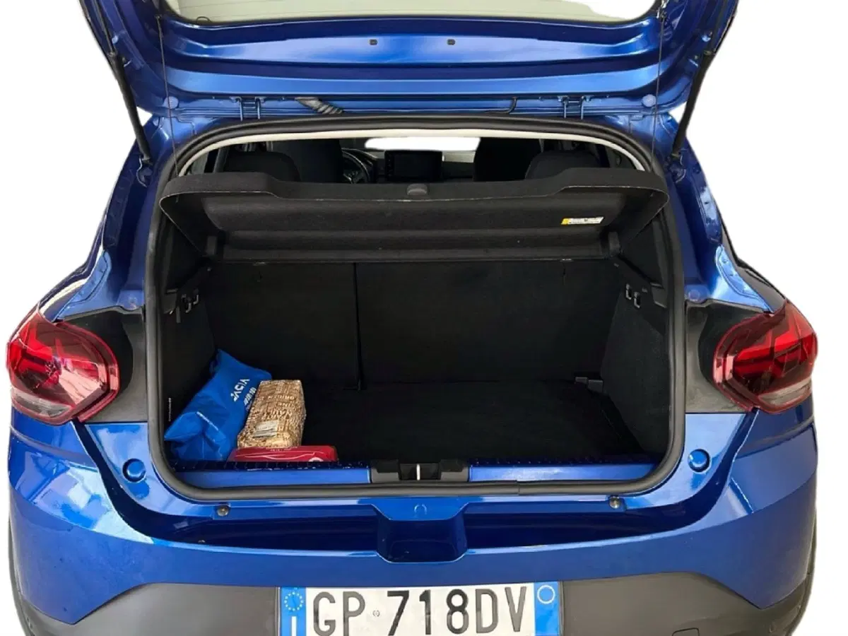 Dacia Sandero usata a Roma (10)