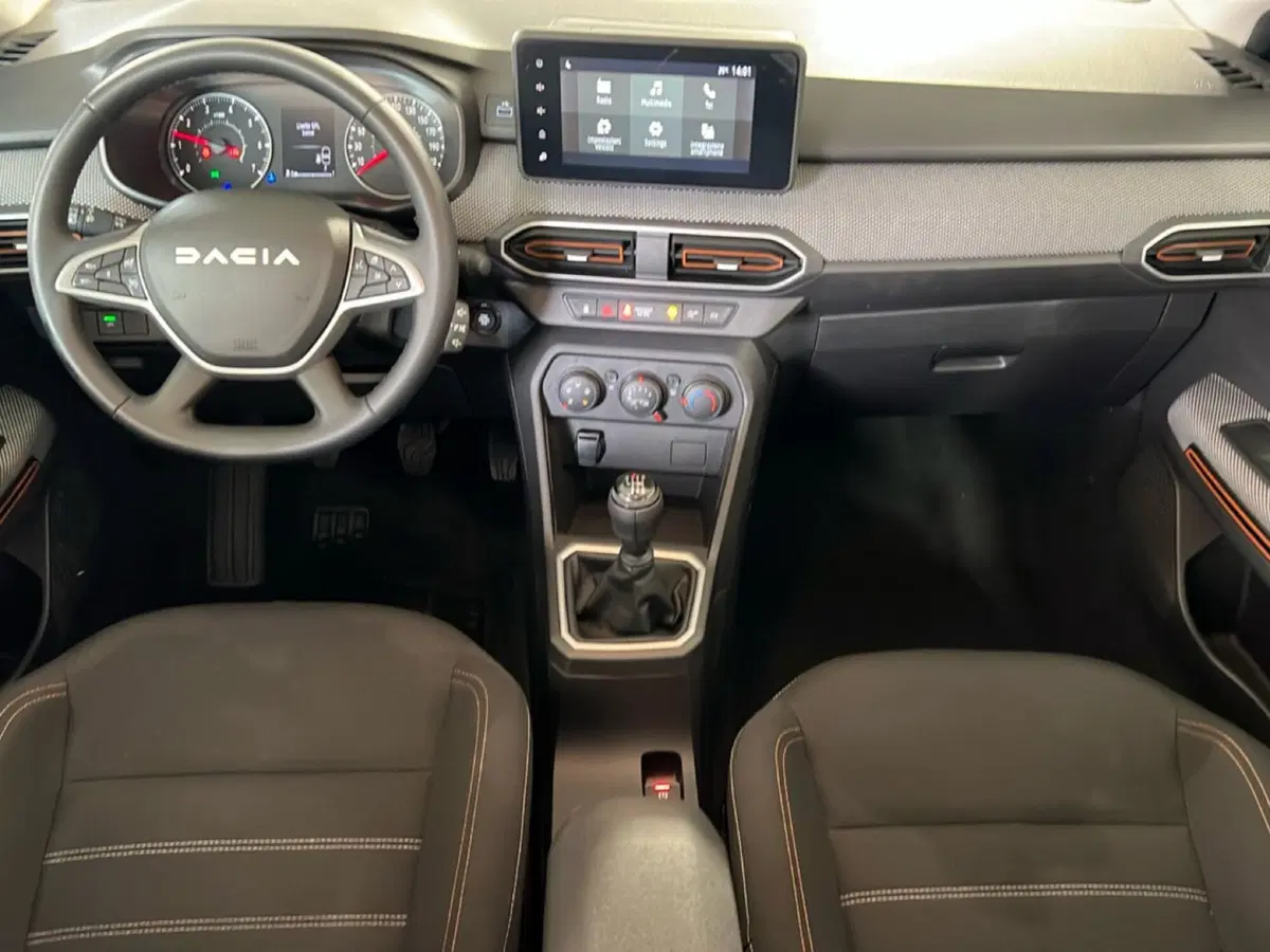 Dacia Sandero usata a Roma (11)