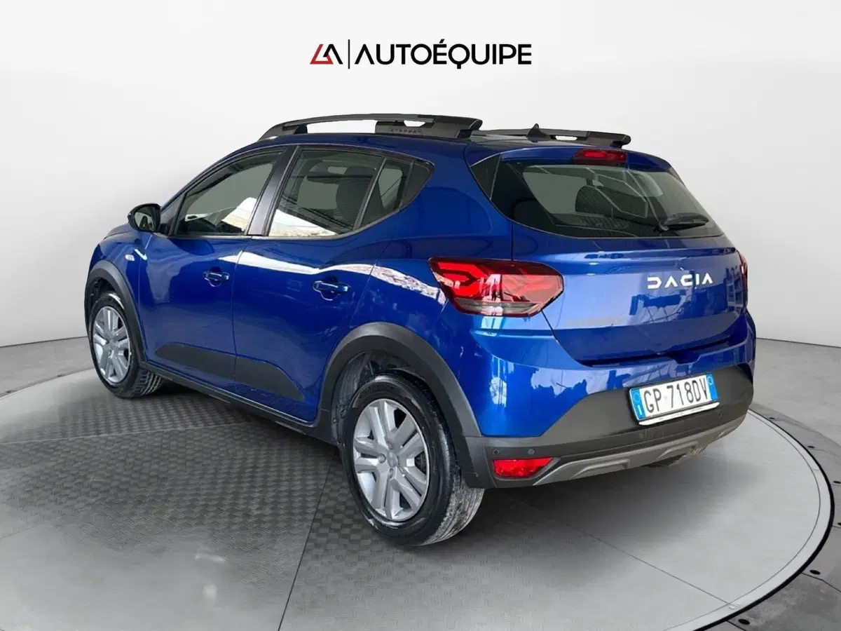 Dacia Sandero usata a Roma (3)