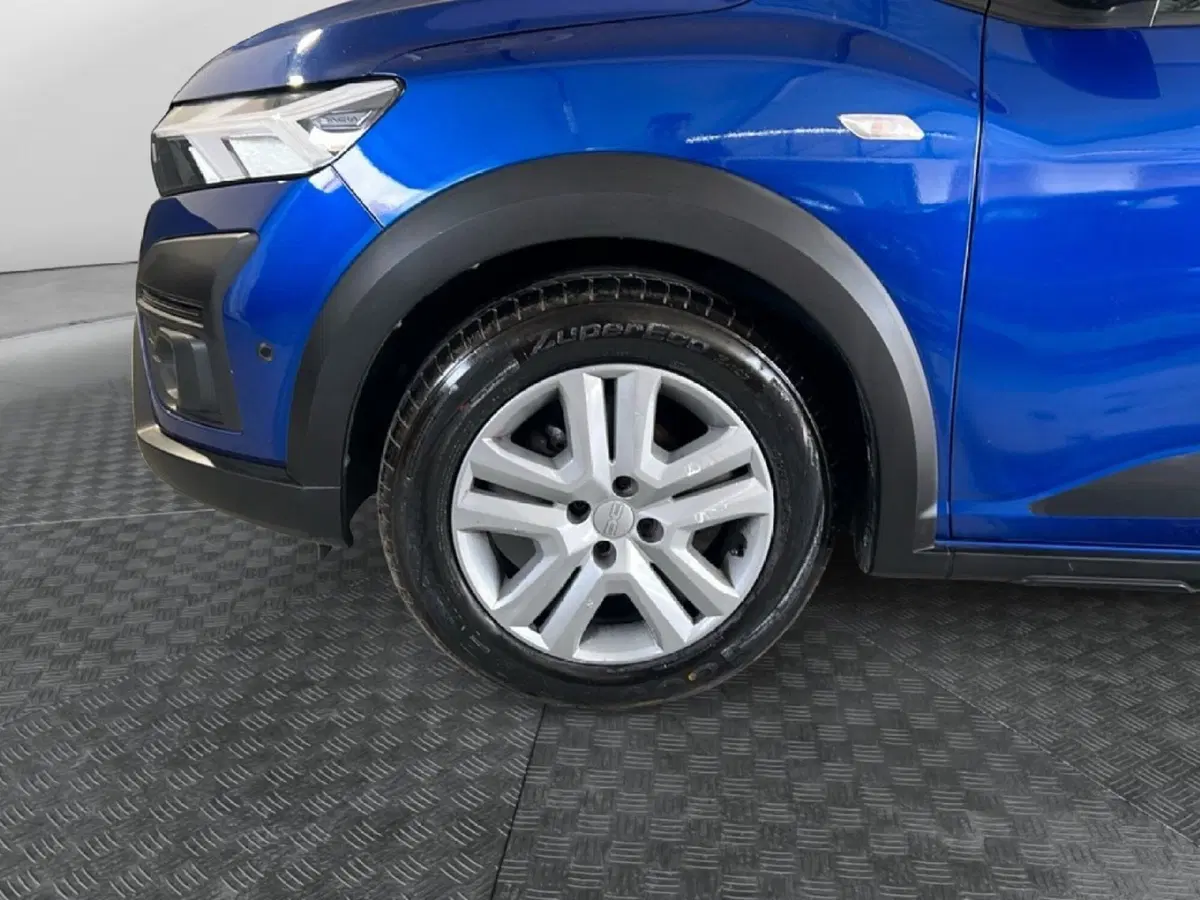 Dacia Sandero usata a Roma (9)