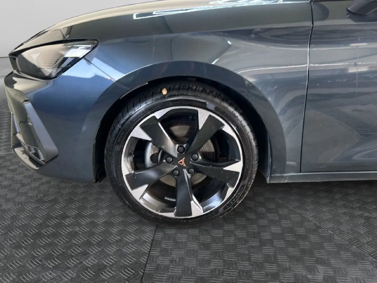 Cupra Leon usata a Roma (9)