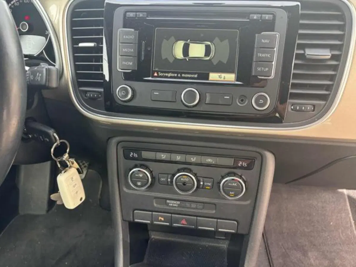 Volkswagen Maggiolino usata a Pesaro-Urbino (7)