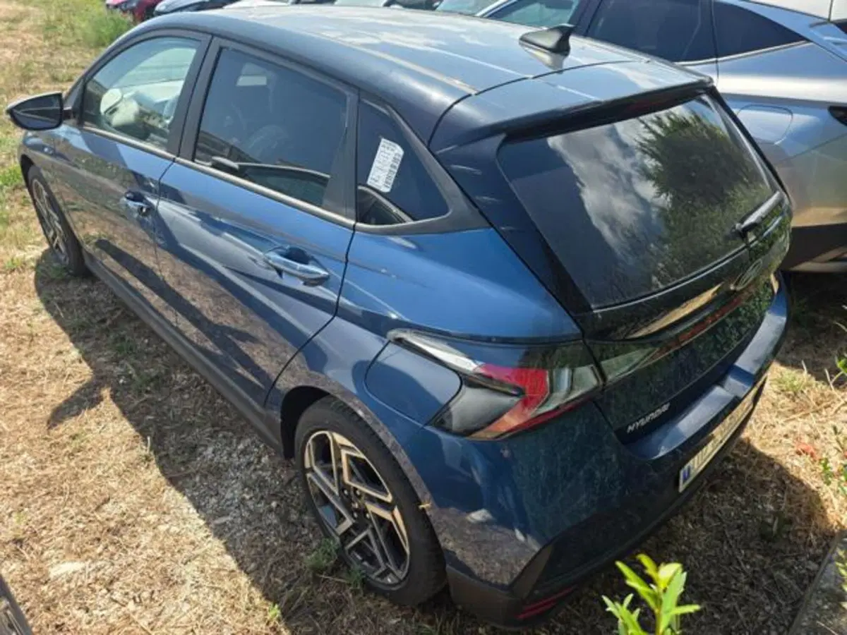 Hyundai i20 nuova a Pesaro-Urbino (2)