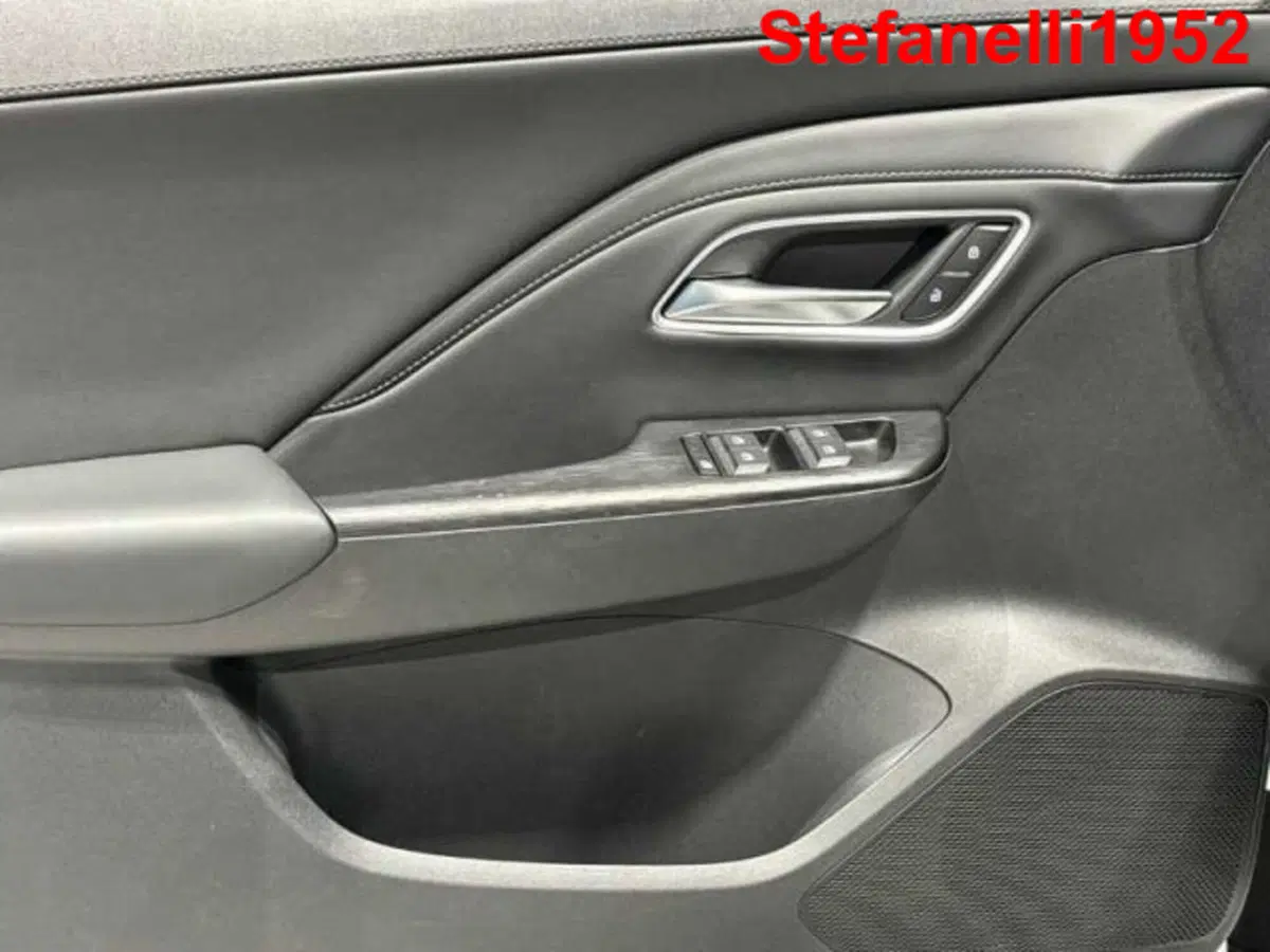 Mg ZS EV nuova a Bologna (10)