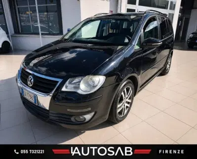 Volkswagen Touran 1.9 TDI 105CV DPF del 2010 usata a Firenze