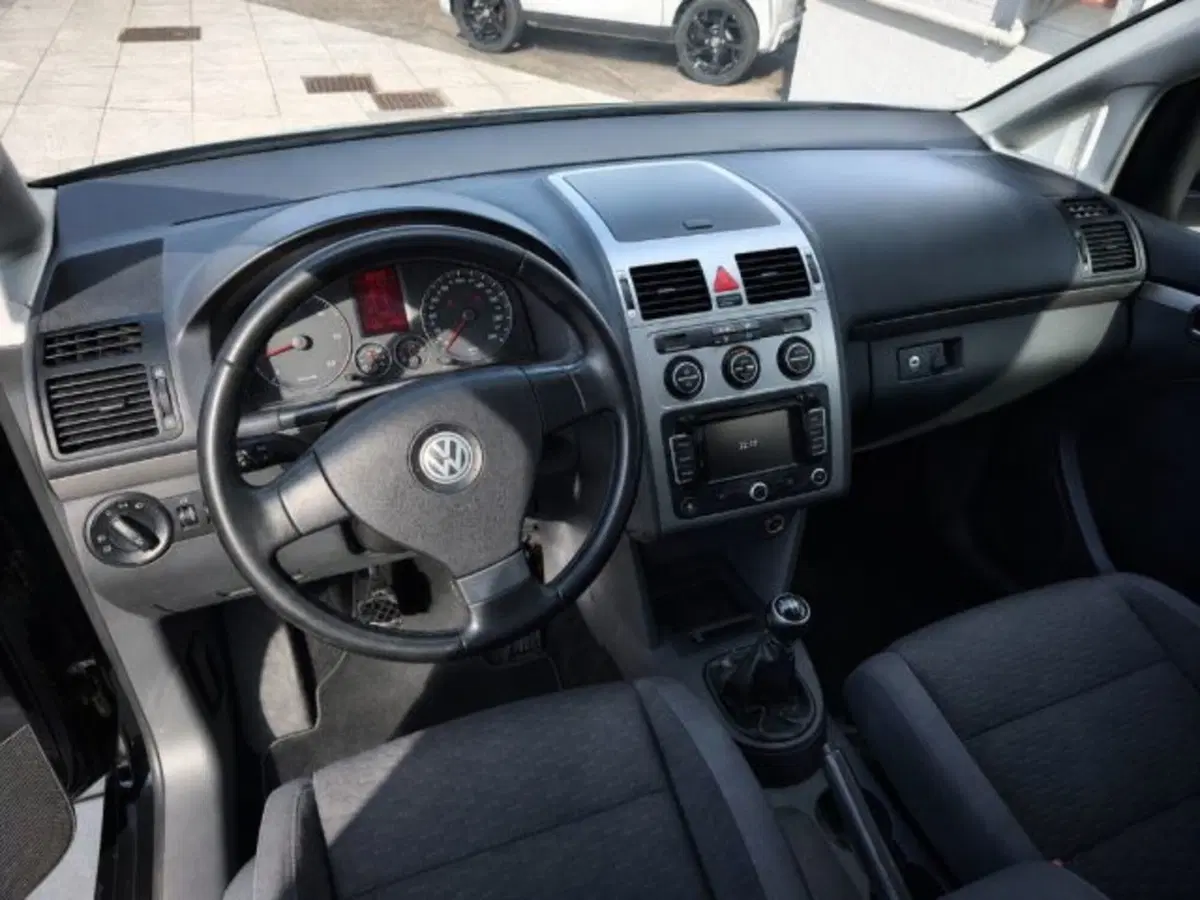 Volkswagen Touran usata a Firenze (8)