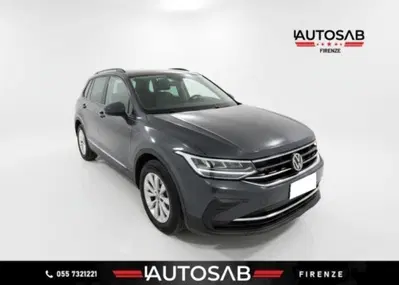 Volkswagen Tiguan 1.4 TSI eHYBRID DSG Life del 2021 usata a Firenze