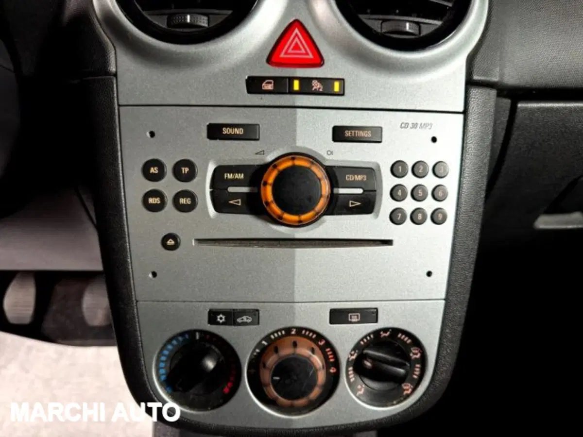 Opel Corsa usata a Perugia (18)