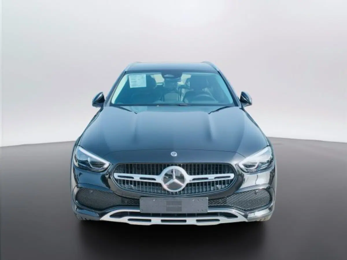 Mercedes-Benz Classe C nuova a Teramo (2)
