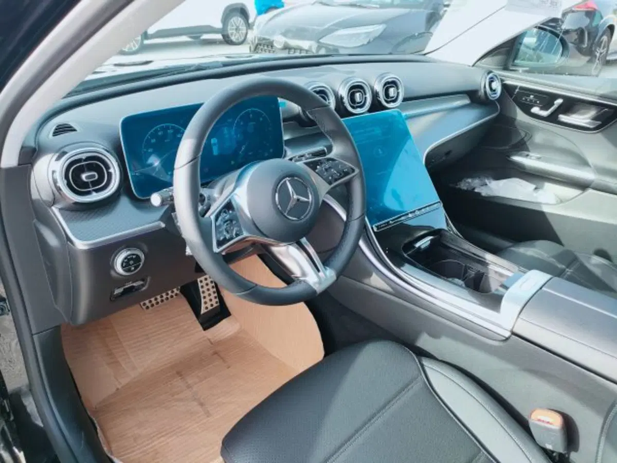 Mercedes-Benz Classe C Station Wagon nuova a Teramo (10)