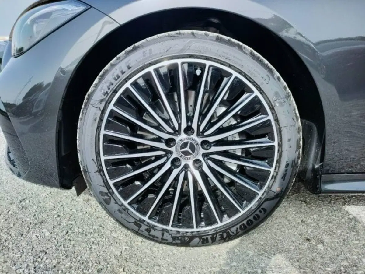 Mercedes-Benz CLE Coupé nuova a Teramo (7)