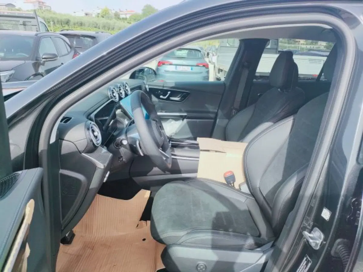 Mercedes-Benz GLC SUV nuova a Teramo (13)