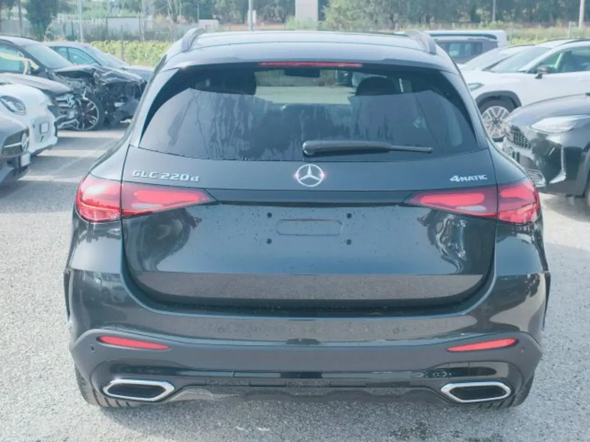 Mercedes-Benz GLC SUV nuova a Teramo (4)