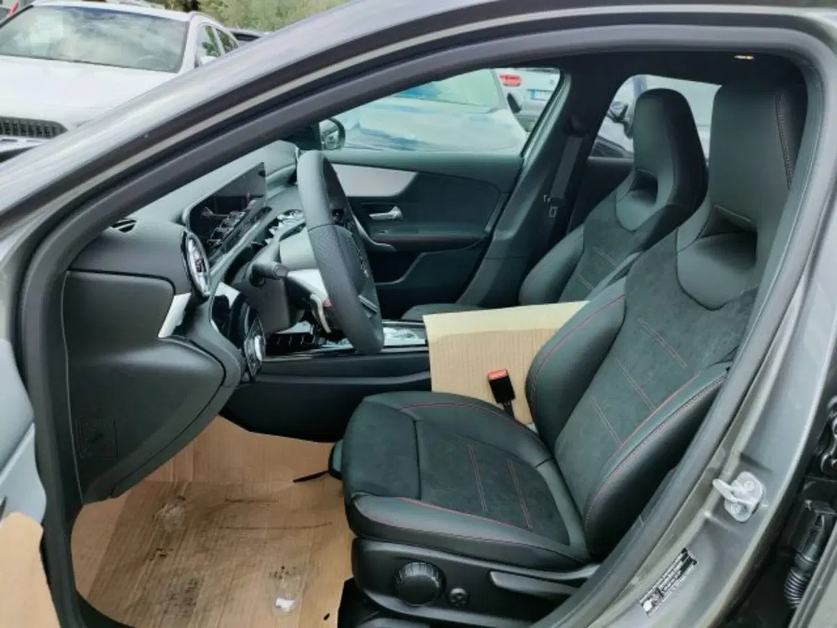 Mercedes-Benz Classe A nuova a Teramo (10)
