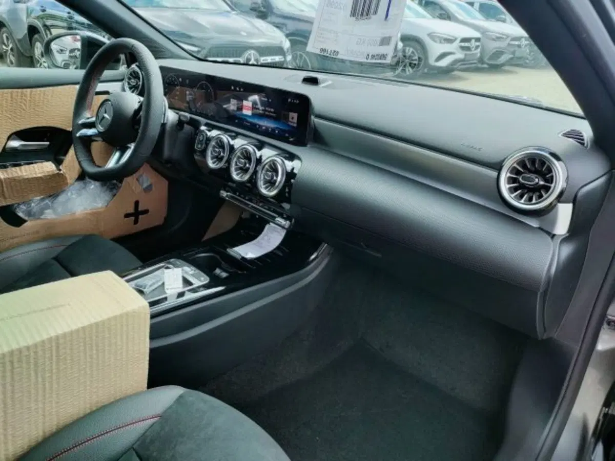 Mercedes-Benz Classe A nuova a Teramo (11)