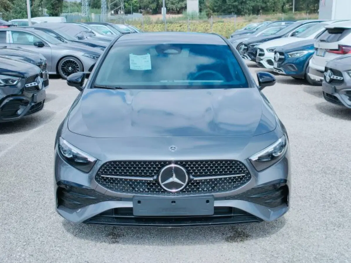 Mercedes-Benz Classe A nuova a Teramo (2)