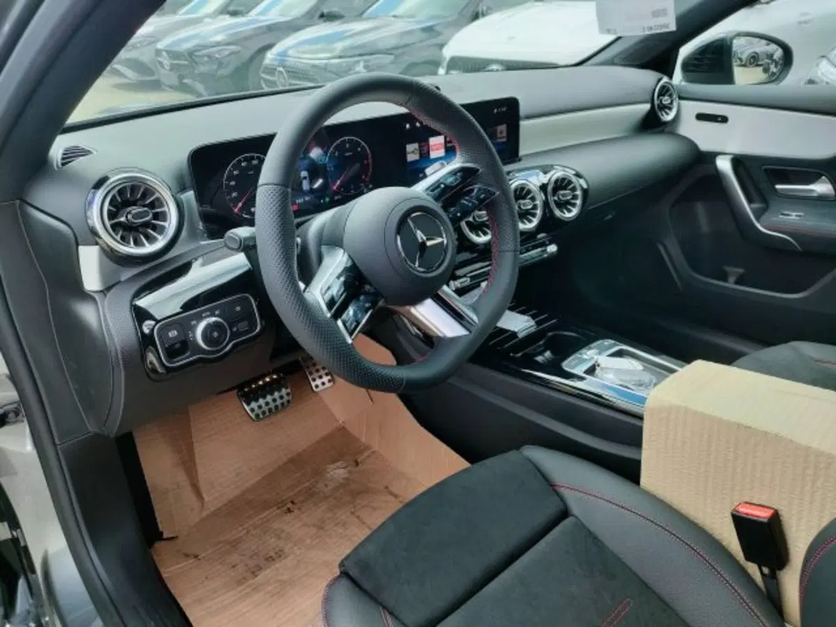 Mercedes-Benz Classe A nuova a Teramo (8)