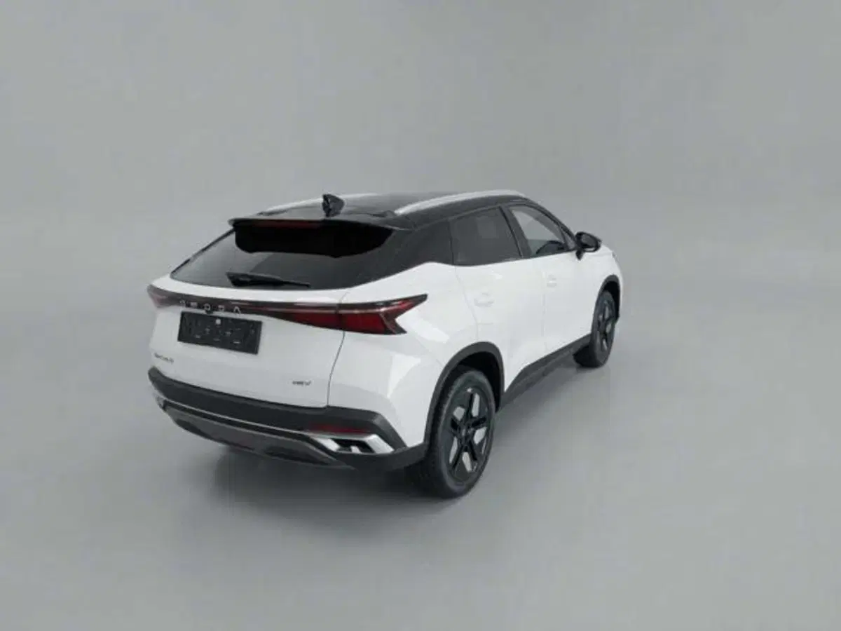 Omoda Omoda 5 EV nuova a Lucca (7)