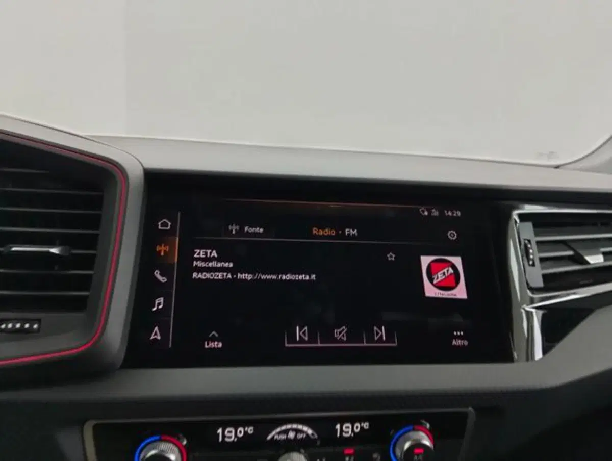 Audi A1 Sportback usata a Como (14)