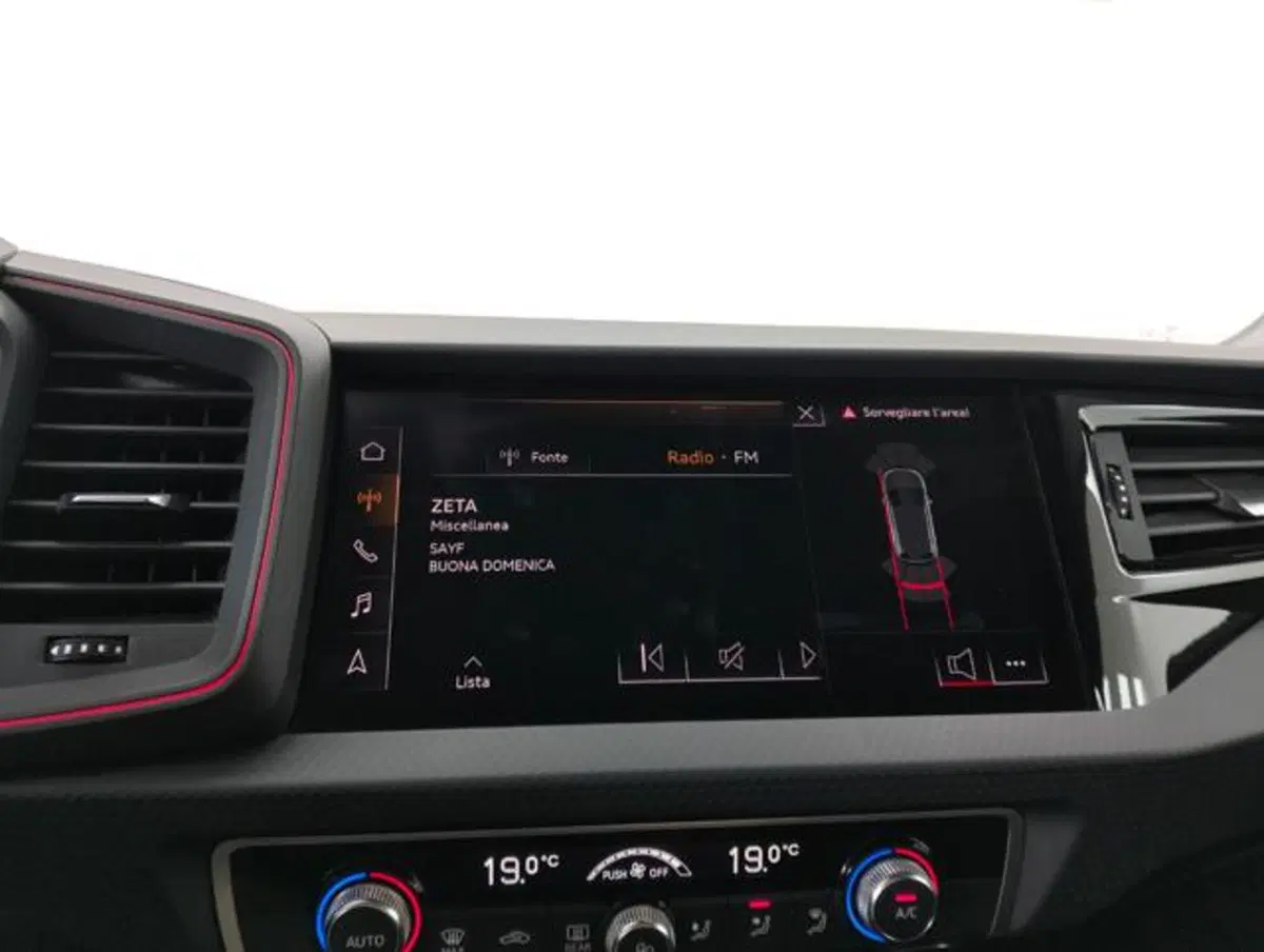 Audi A1 Sportback usata a Como (17)