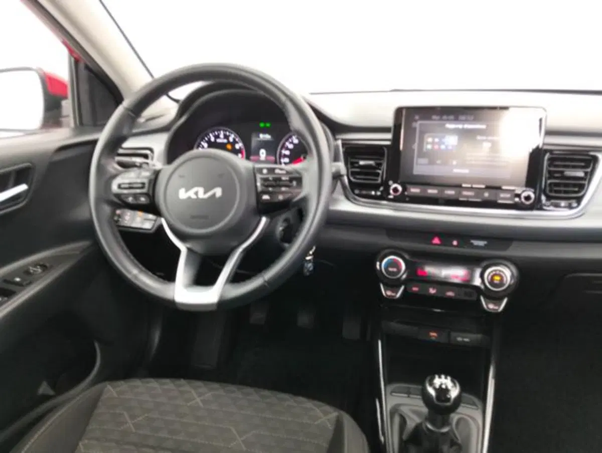 Kia Rio usata a Como (10)