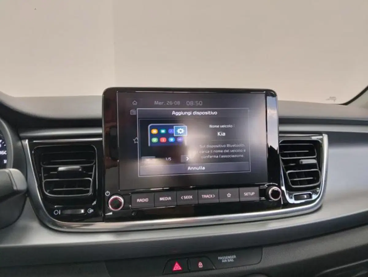 Kia Rio usata a Como (13)