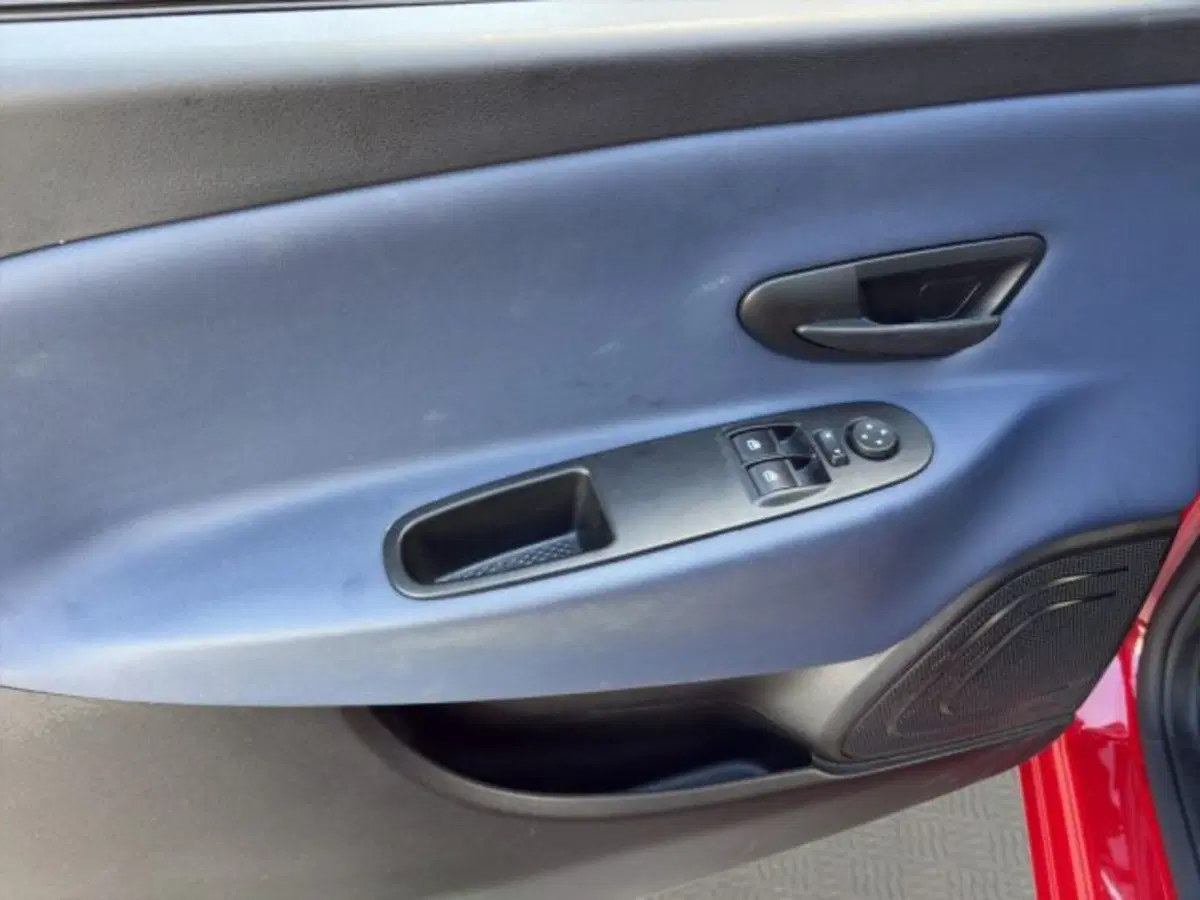 Lancia Ypsilon usata a Perugia (17)